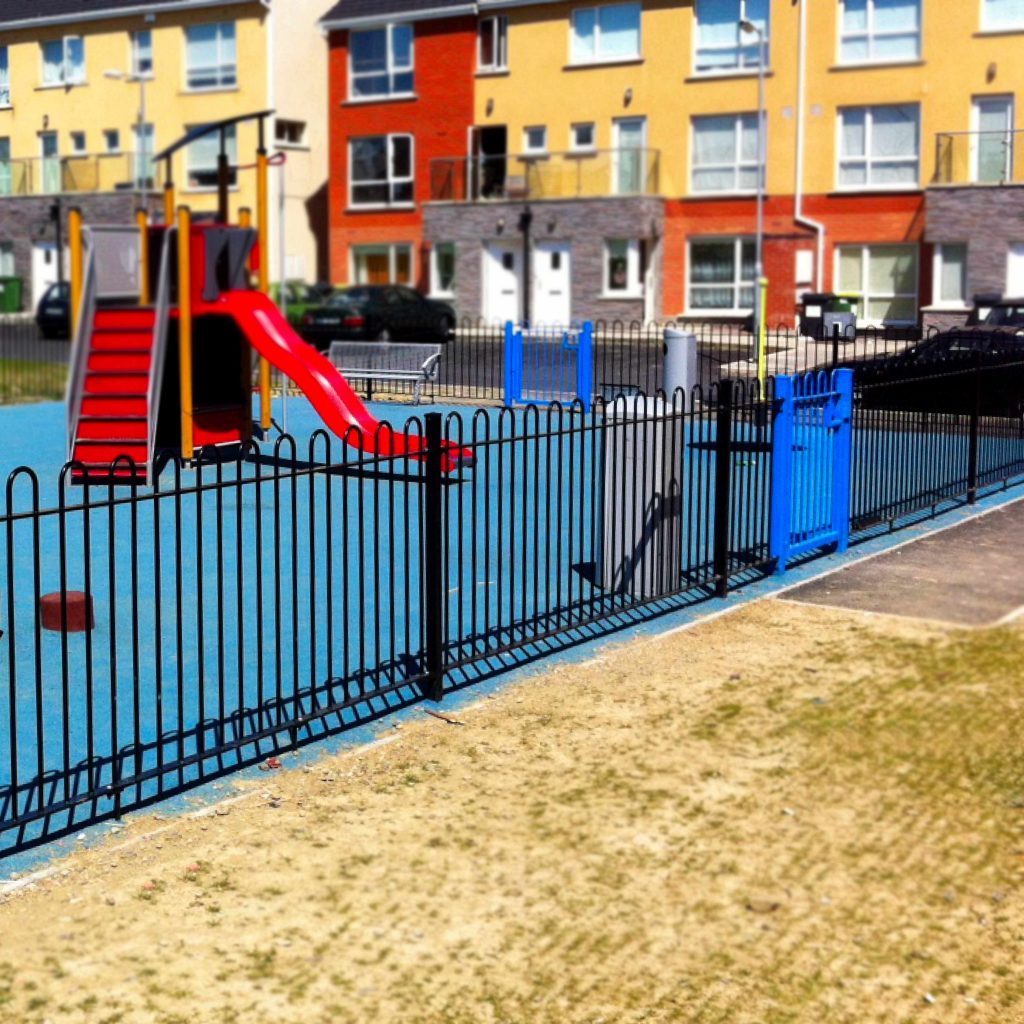 Bow Top Railings- Delivering to NI, Ireland & The UK daily