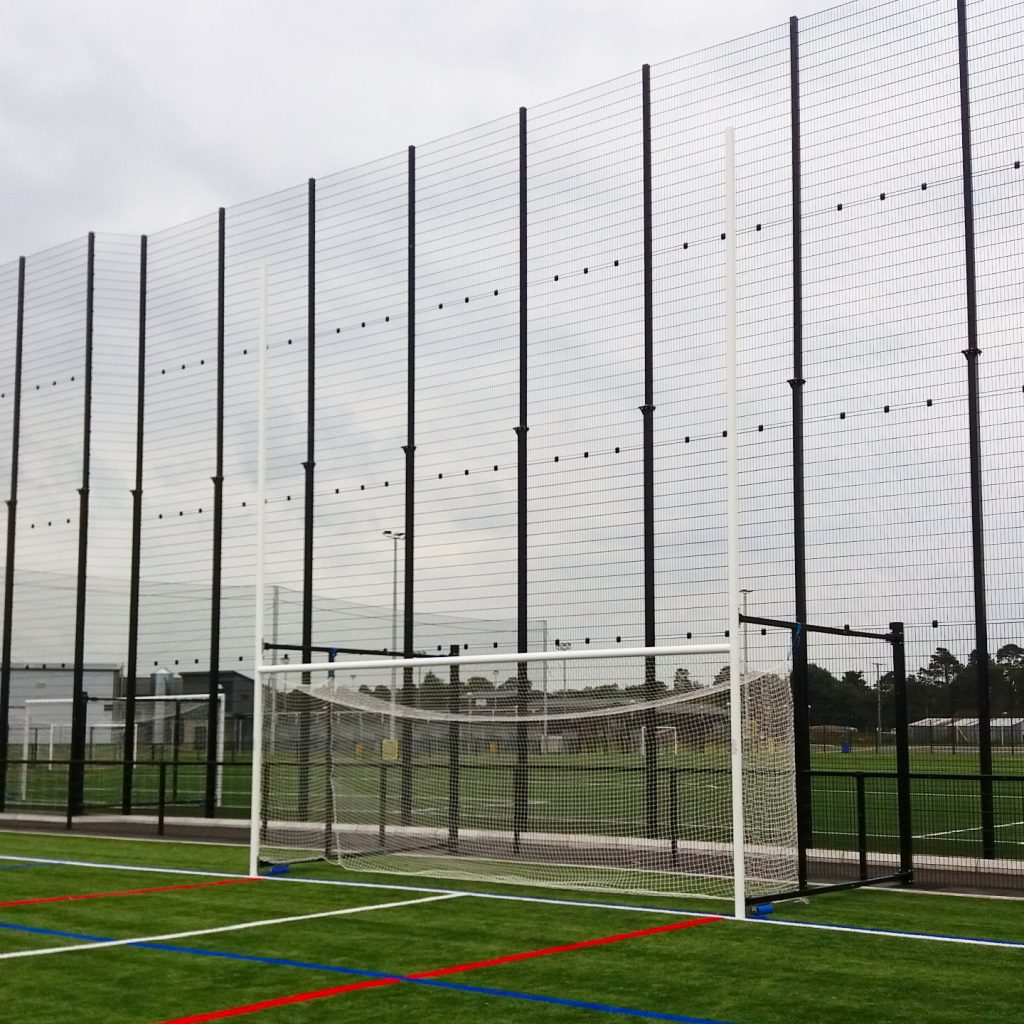 Retractable gaa goals